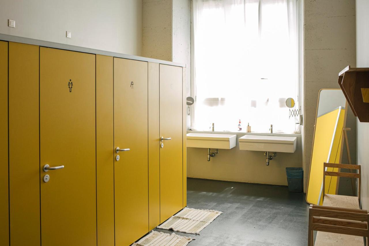 Casabase Hostel Milan Exterior photo